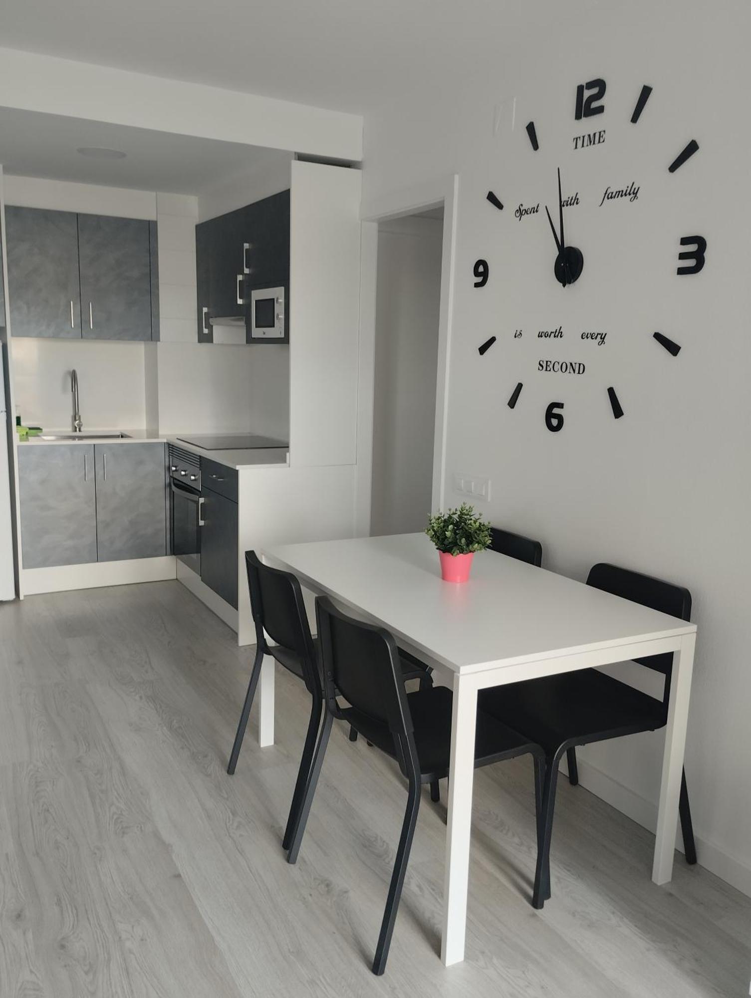 Ch 2 Apartment *